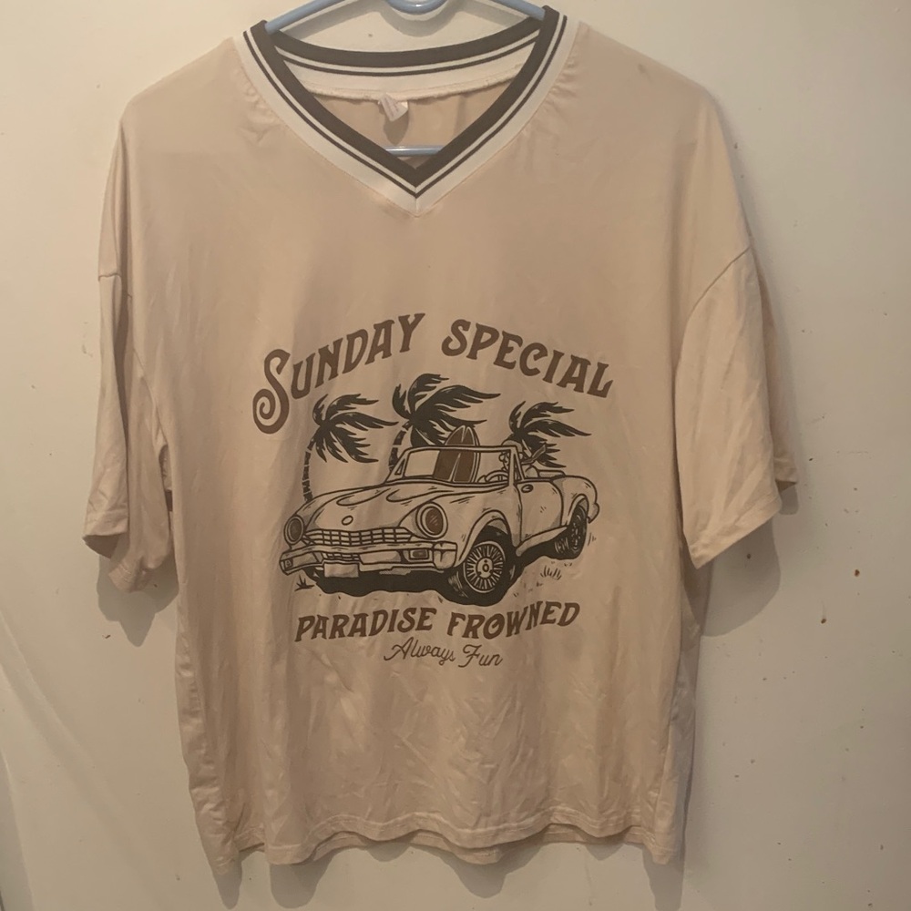 ROMWE Sunday Special Hot Rod Stretchy Cream V Neck T W/Brown Striped Collar SZ S